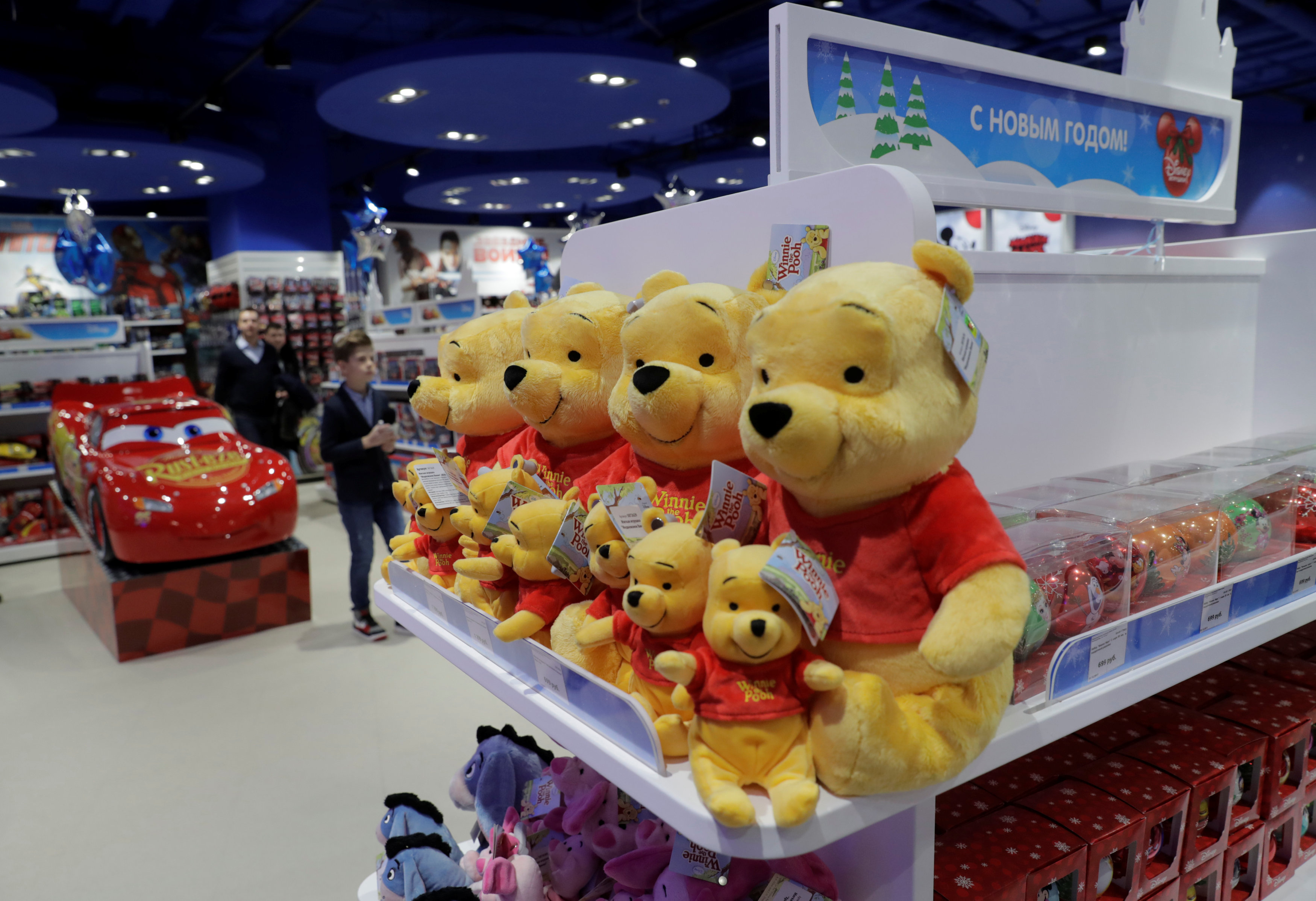 H Disney ανοίγει πολυκατάστημα παιχνιδιών στη Μόσχα