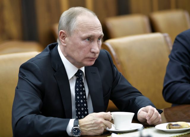 Ρωσία: Ο πρόεδρος Πούτιν δεν επηρεάστηκε από τον Μάικλ Φλιν