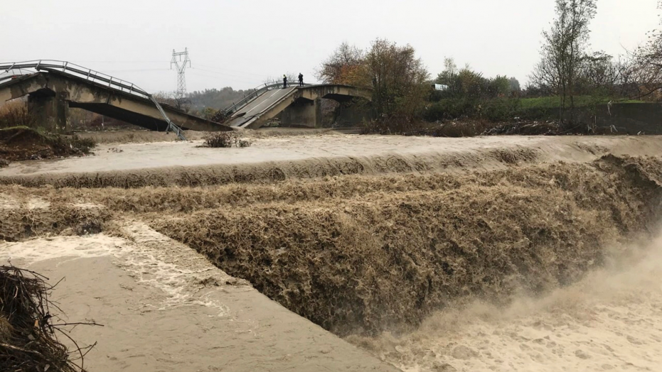 Αλβανία: Ένας νεκρός από τις πλημμύρες – Σοβαρές ζημιές [Βίντεο]