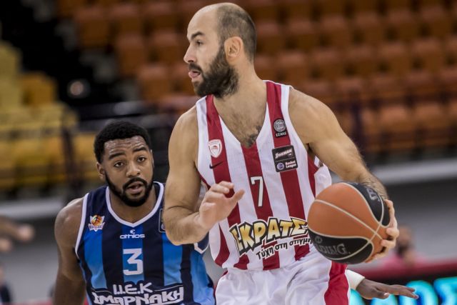 Ο Ολυμπιακός συνέτριψε τον Κόροιβο στην επιστροφή του Σπανούλη