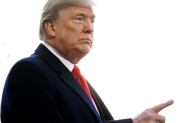 Ο Τραμπ στηρίζει υποψήφιο που κατηγορείται για παρενόχληση ανηλίκων