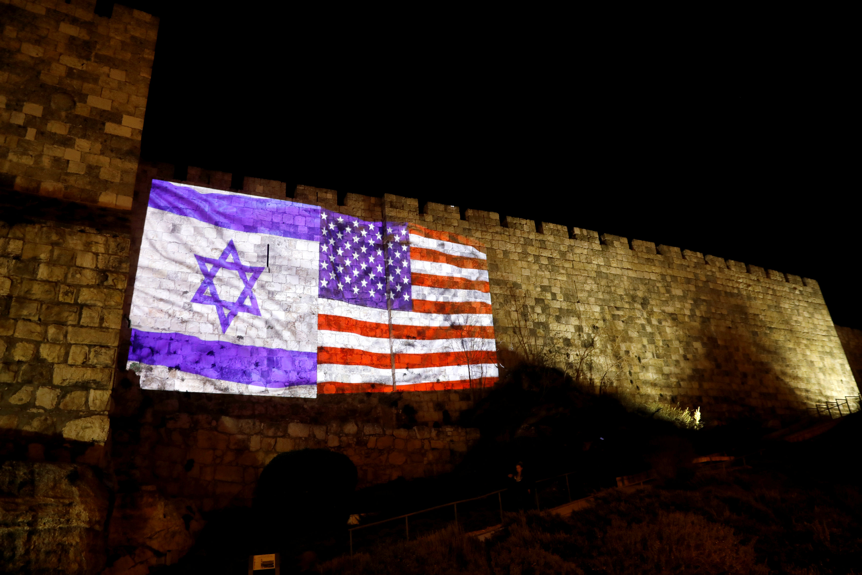 Επί ξυρού ακμής η ειρήνη λίγο πριν την ανακοίνωση Τραμπ για Ιερουσαλήμ