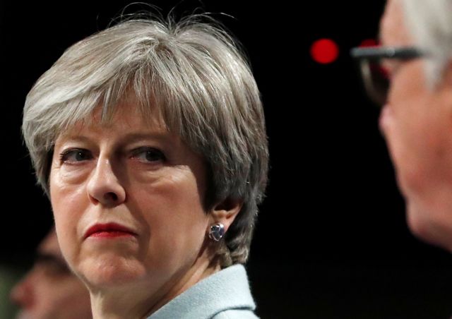 Μέι: Νέο αίσθημα αισιοδοξίας για την πορεία του Brexit