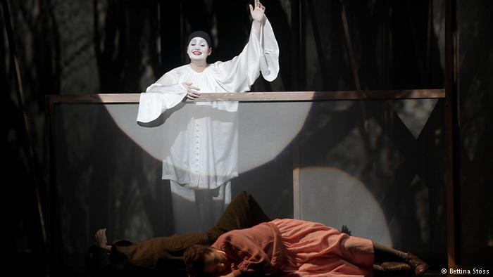 Νίνα Κουφοχρήστου, σοπράνο στην Όπερα του Βούπερταλ