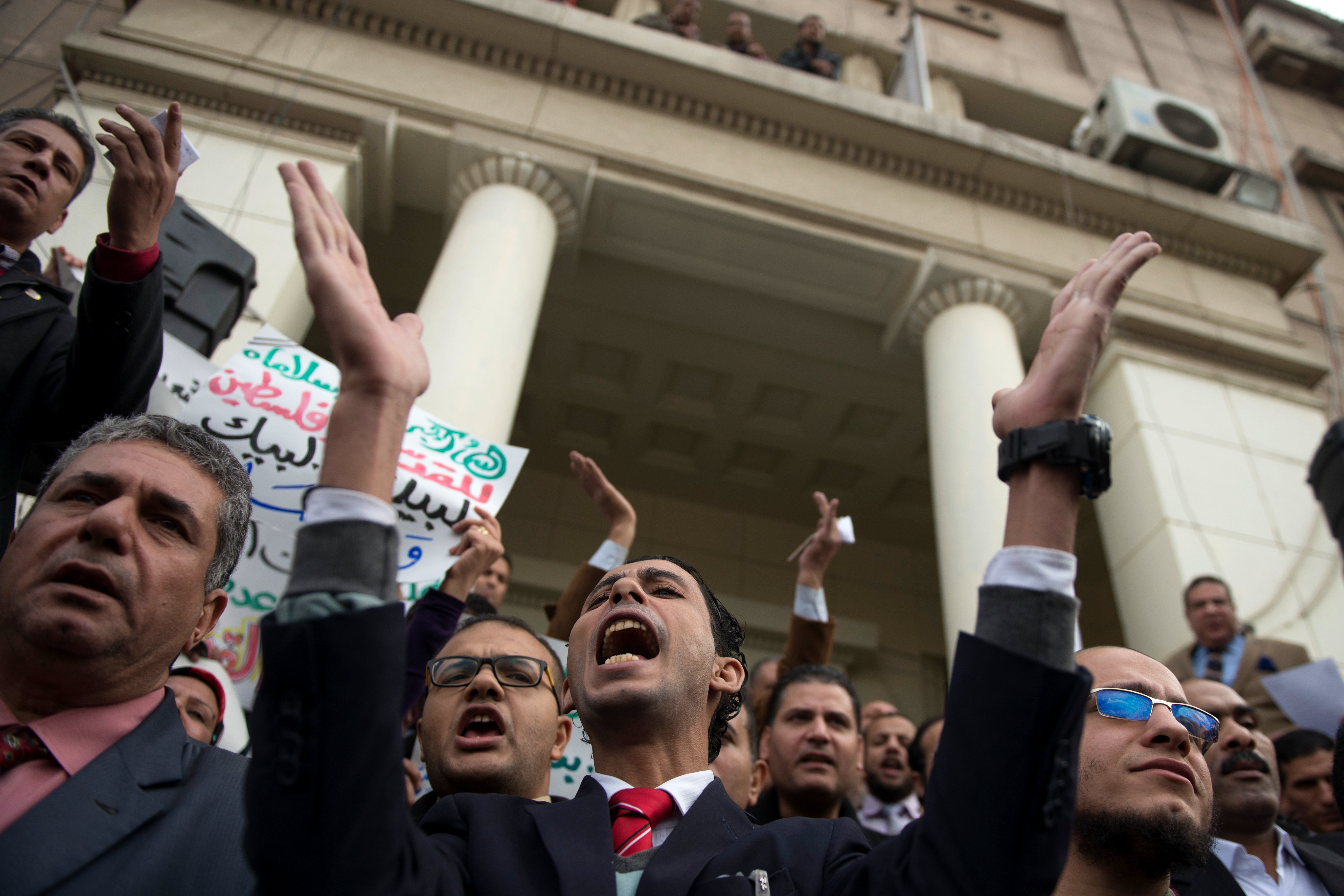 Αιγύπτιος πρόεδρος καλεί Αμπάς να συνομιλήσουν για Ιερουσαλήμ