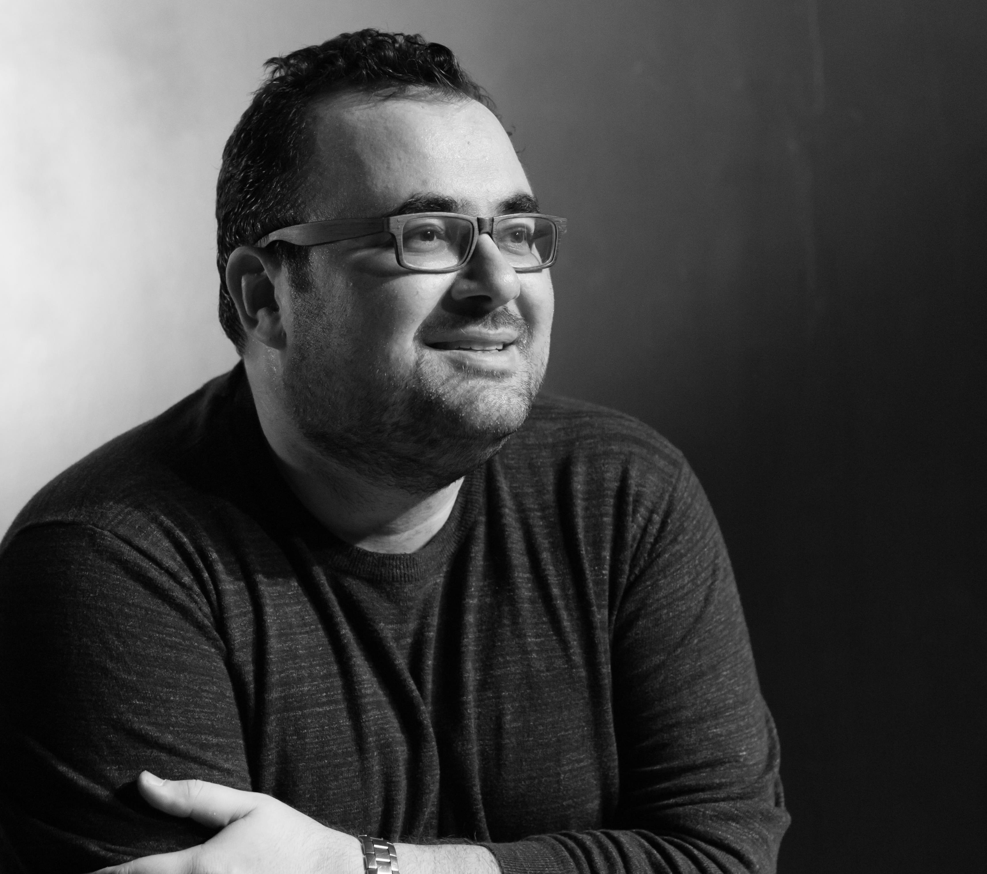 Ο Μανώλης Δούνιας μιλά στο in.gr για τον «Αμπιγιέρ»