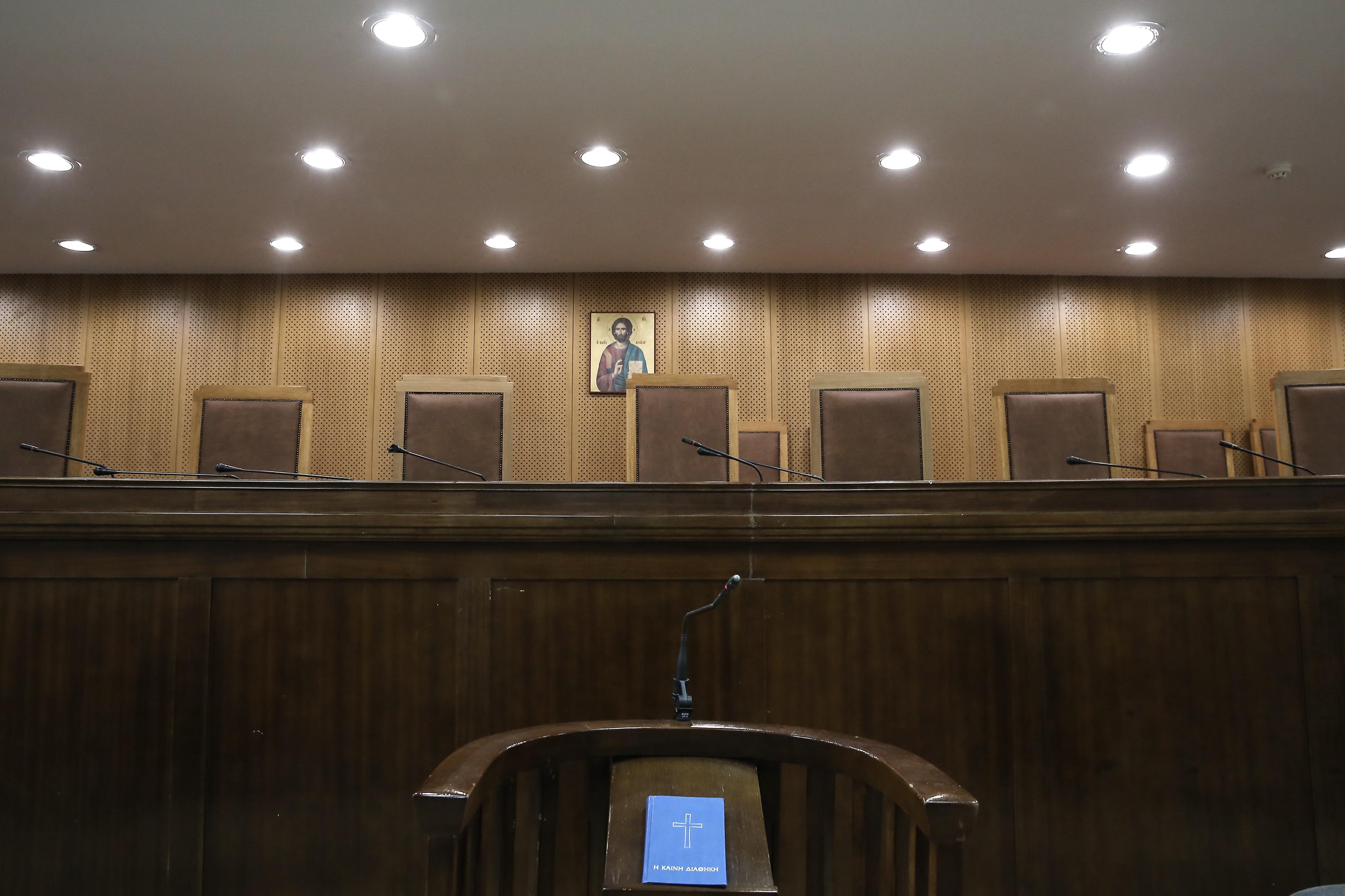 Ελεύθερη άνευ όρων η πρόεδρος Συμβολαιογράφων Θεσσαλονίκης