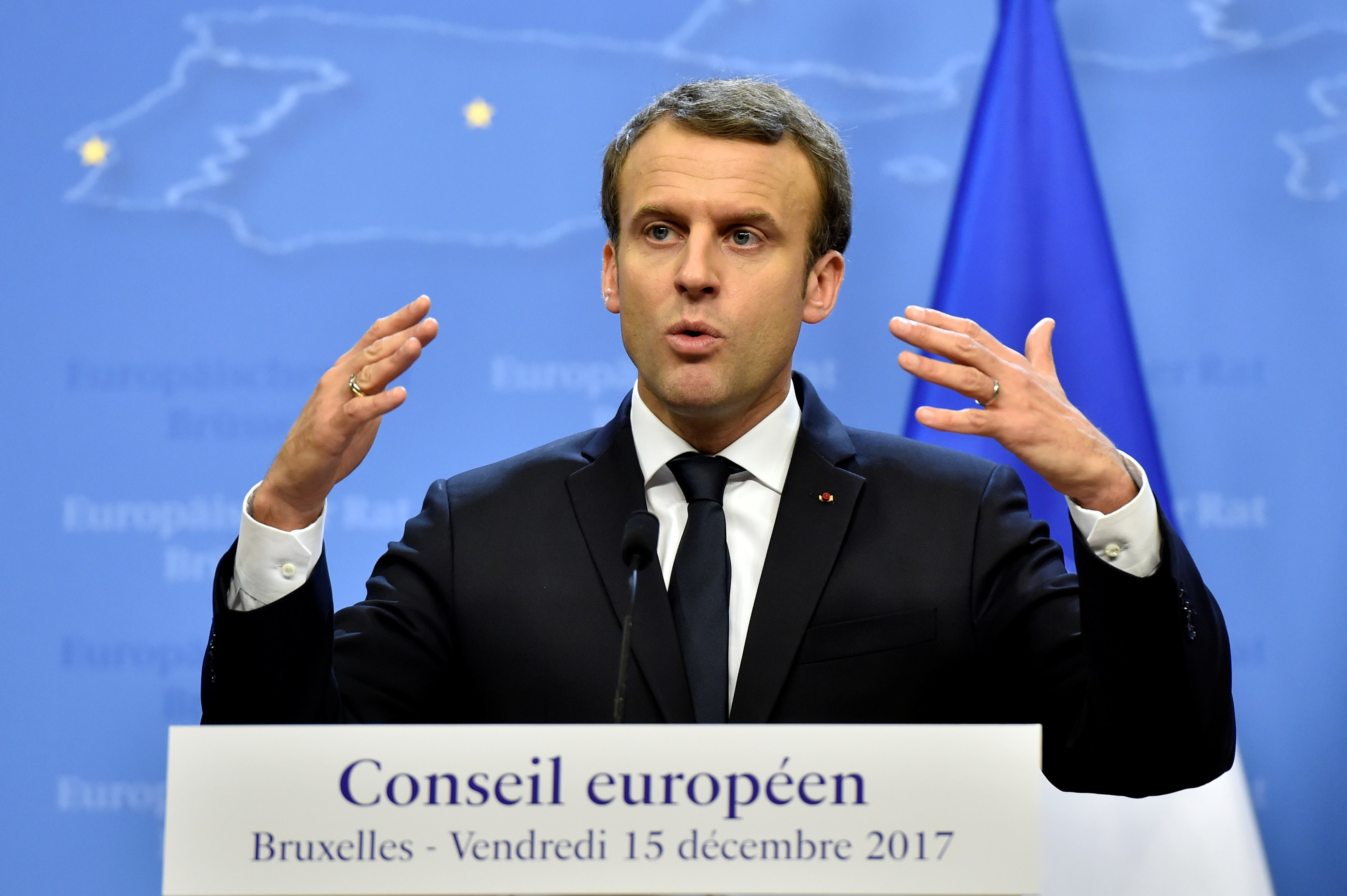 Ο Μακρόν δηλώνει αποφασισμένος για μεταρρυθμίσεις