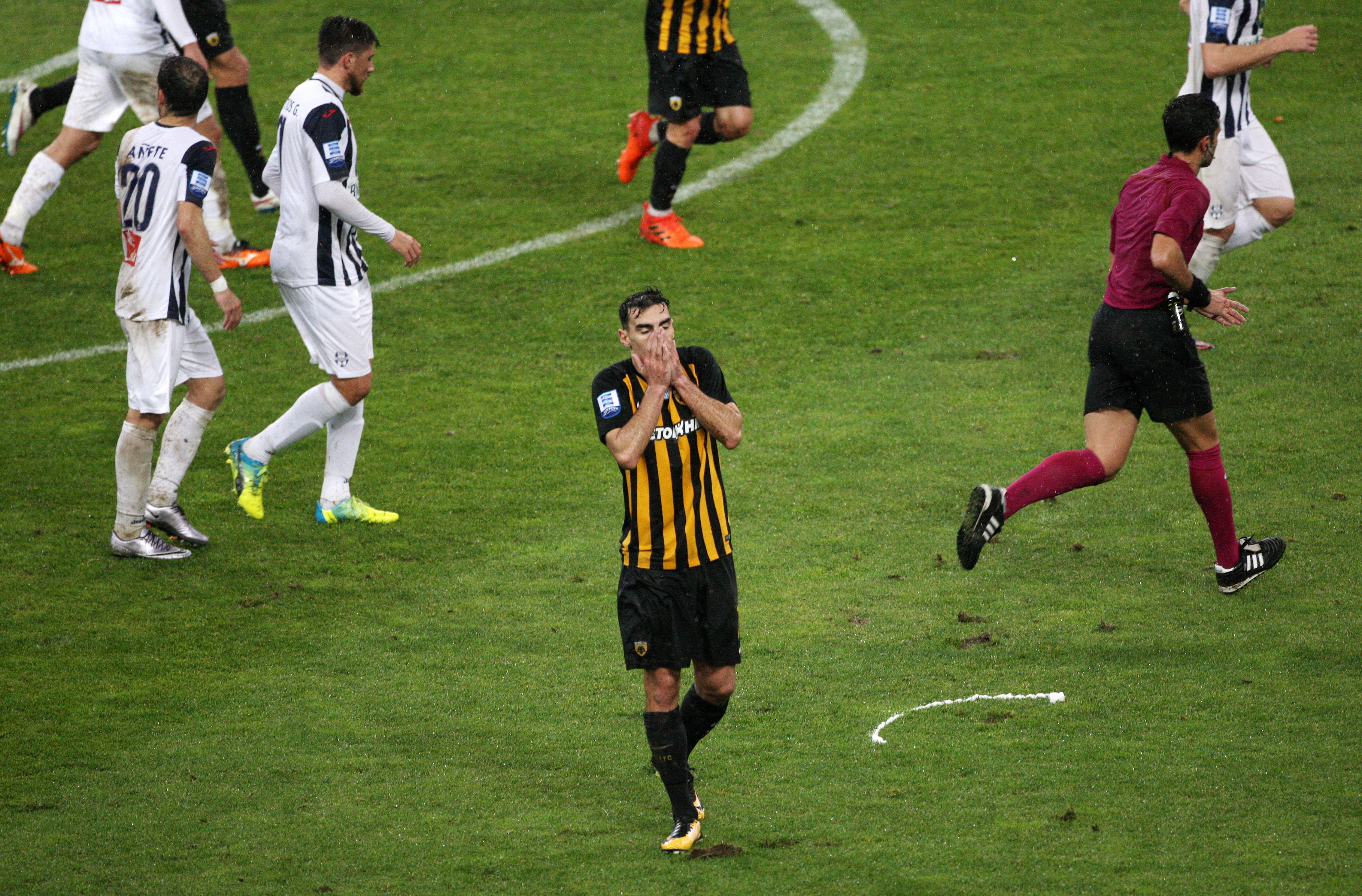 Ισοπαλία για την ΑΕΚ στο βροχερό ΟΑΚΑ