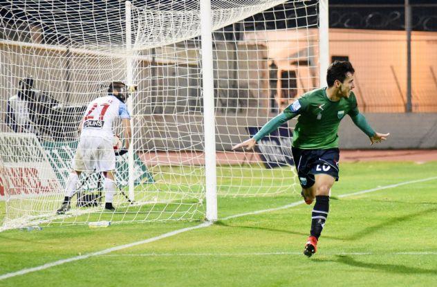 Ο Λεβαδειακός το γύρισε και νίκησε 2-1 τον Πανιώνιο