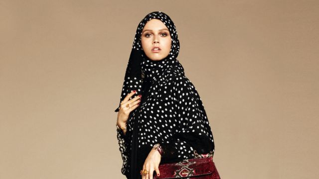 Στην ισλαμική μόδα ανοίγεται η Δύση