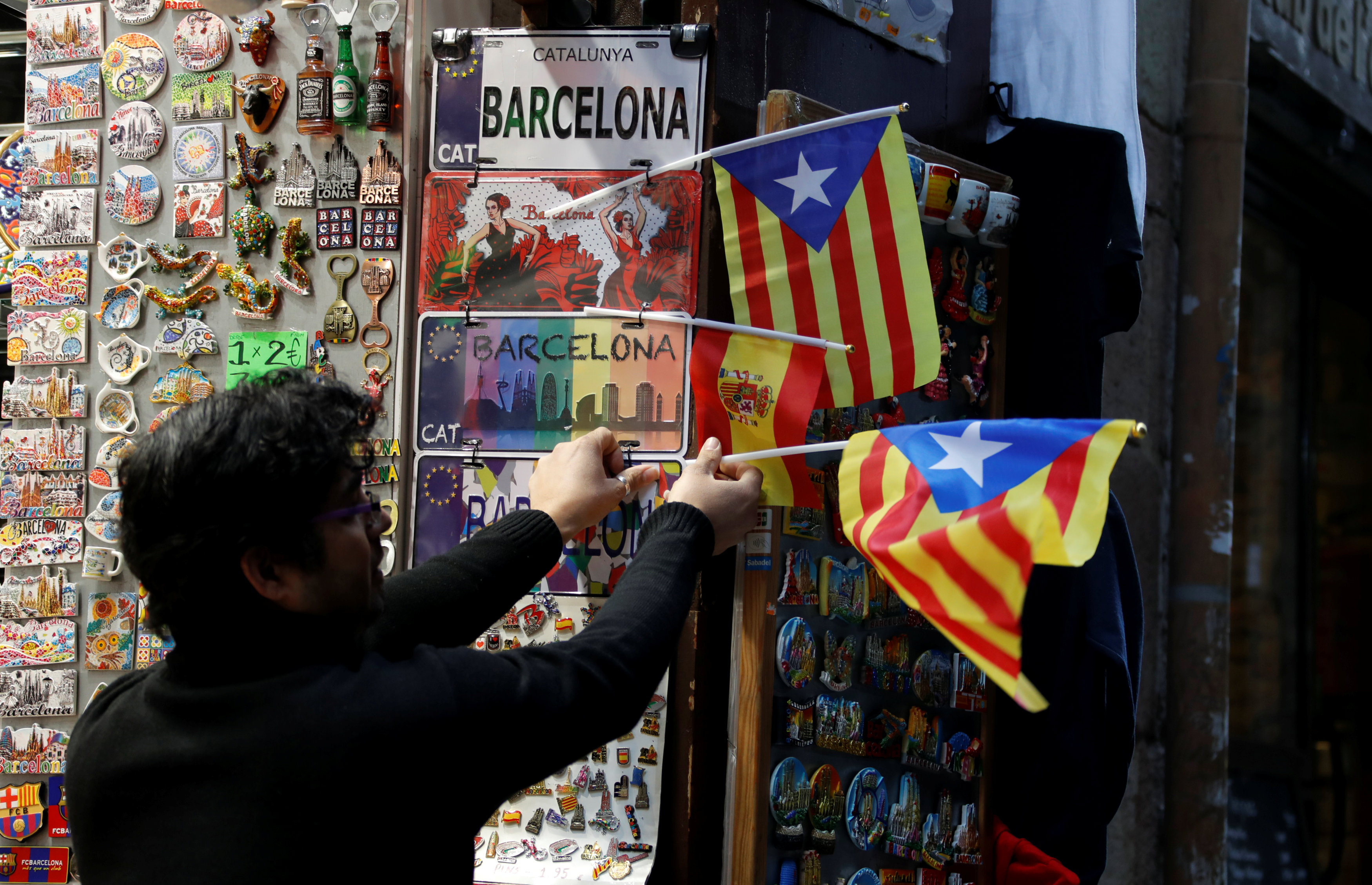 Νέες διώξεις καταλανών αυτονομιστών από ισπανική δικαιοσύνη