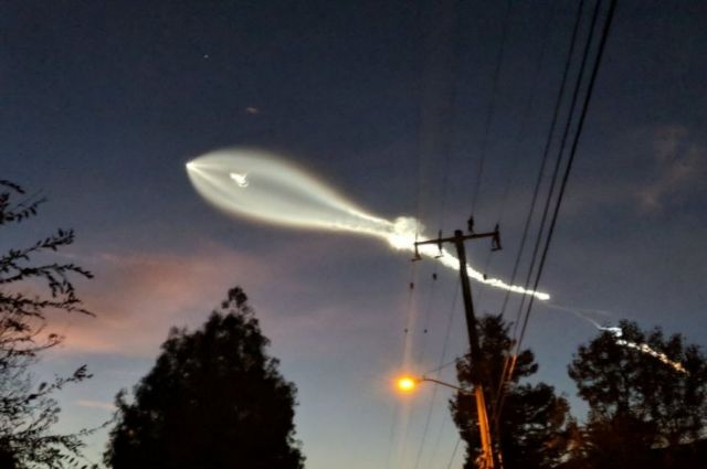 Μυστηριώδες ιπτάμενο αντικείμενο στον ουρανό του Λος Αντζελες
