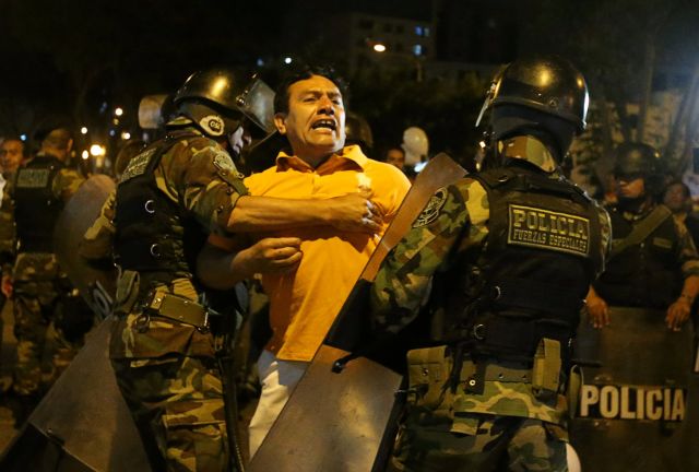 Περού: Διαδήλωση εναντίον της χάρης στον Φουτζιμόρι