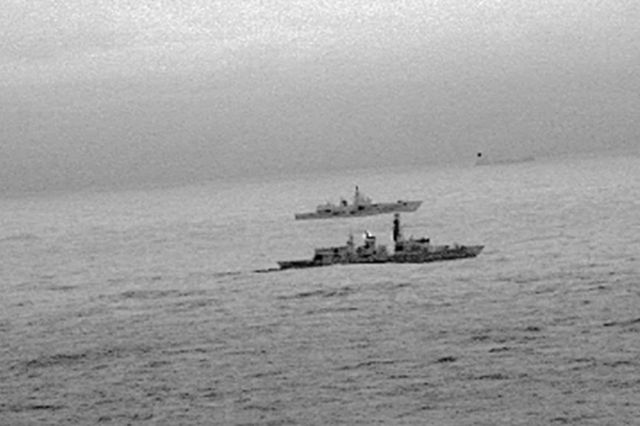 Ρωσικό πολεμικό πλοίο υπό παρακολούθηση από βρετανική φρεγάτα