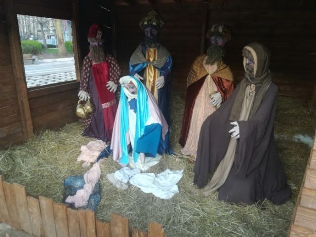 Παράδοση η κλοπή του θείου βρέφους από την πλατεία στην Λάρισα