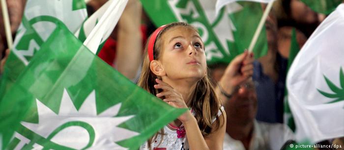 Spiegel: Το ΠΑΣΟΚ συμπαρασύρθηκε από την κρίση