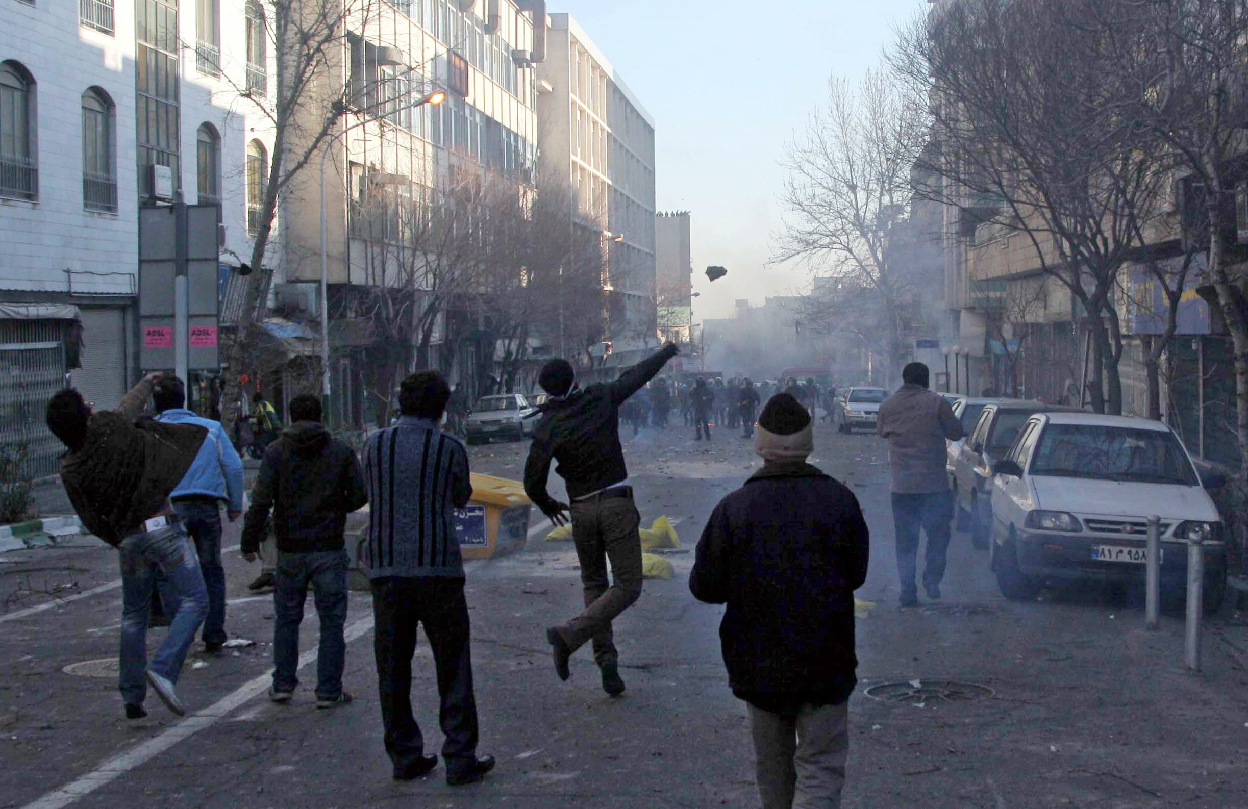 Αναβρασμός στο Ιράν – Διαδηλώσεις κατά της κυβέρνησης