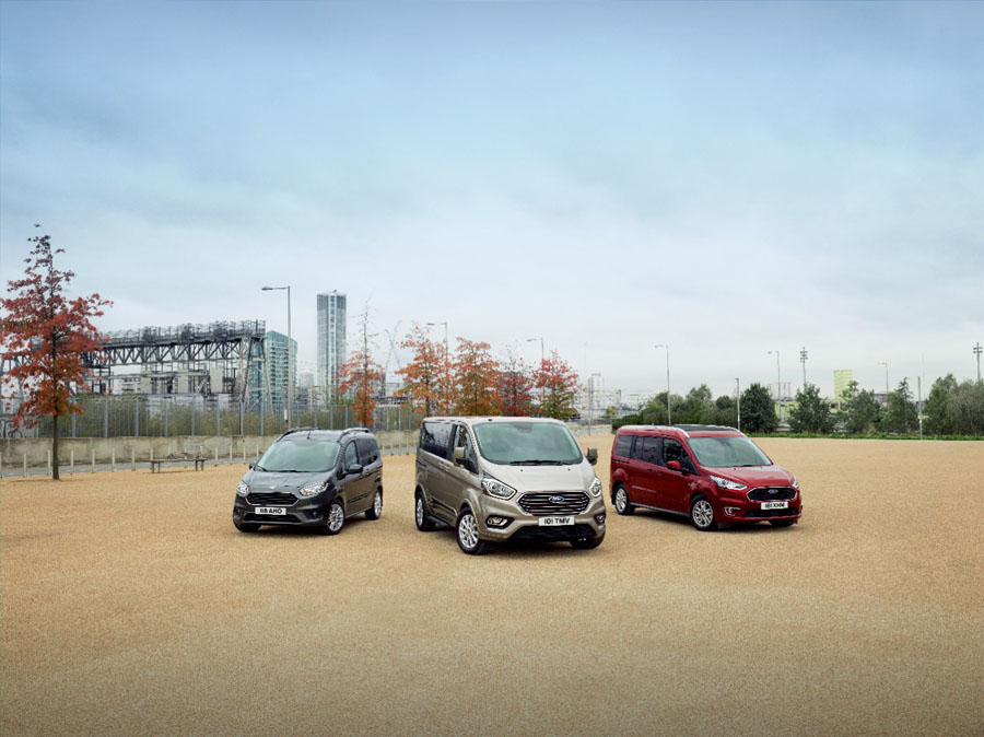 Ντεμπούτο για τη νέα οικογένεια οχημάτων μεταφοράς προσωπικού Ford Tourneo