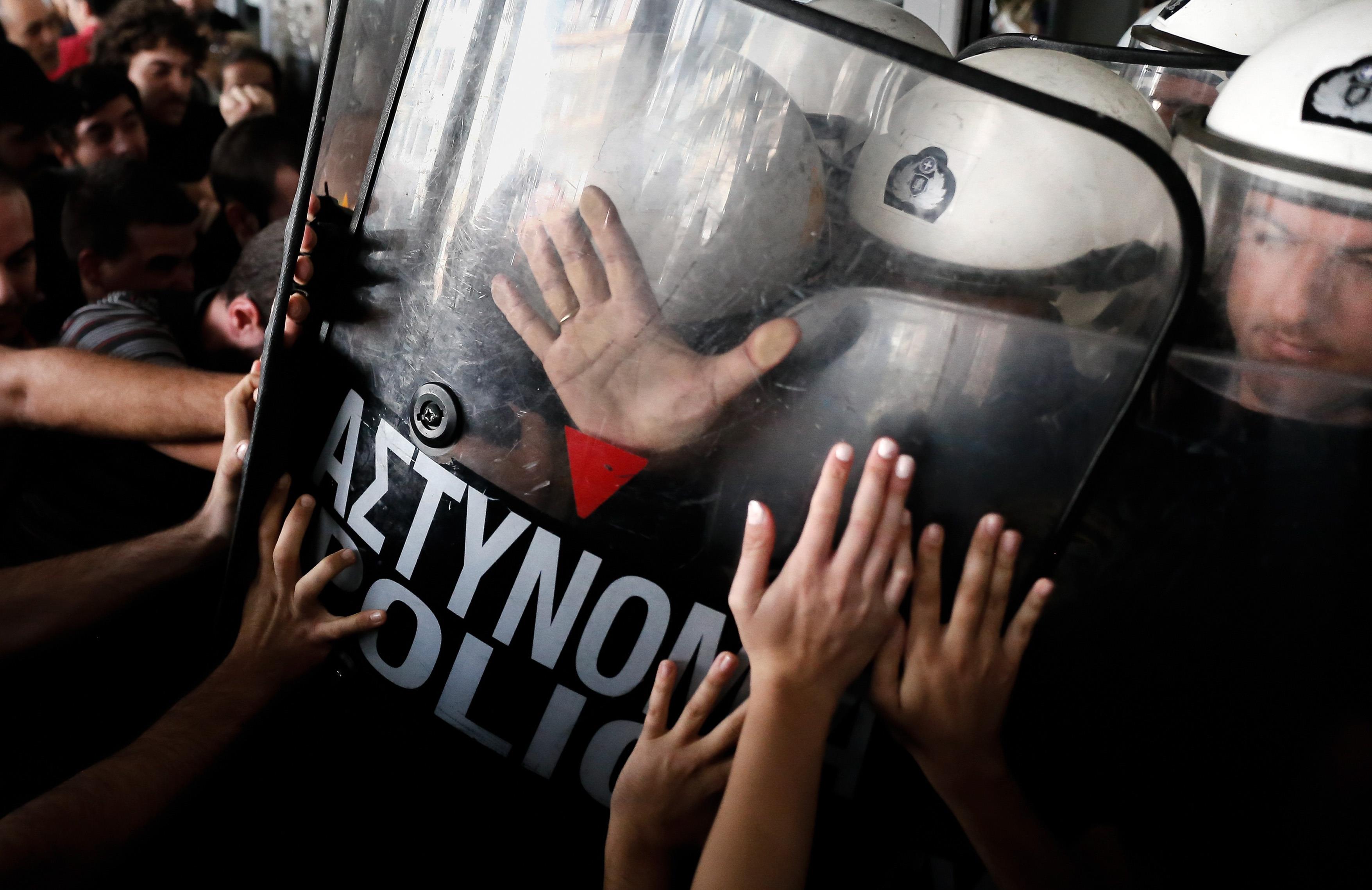 Στην Κομισιόν το θέμα των πλειστηριασμών πρώτης κατοικίας