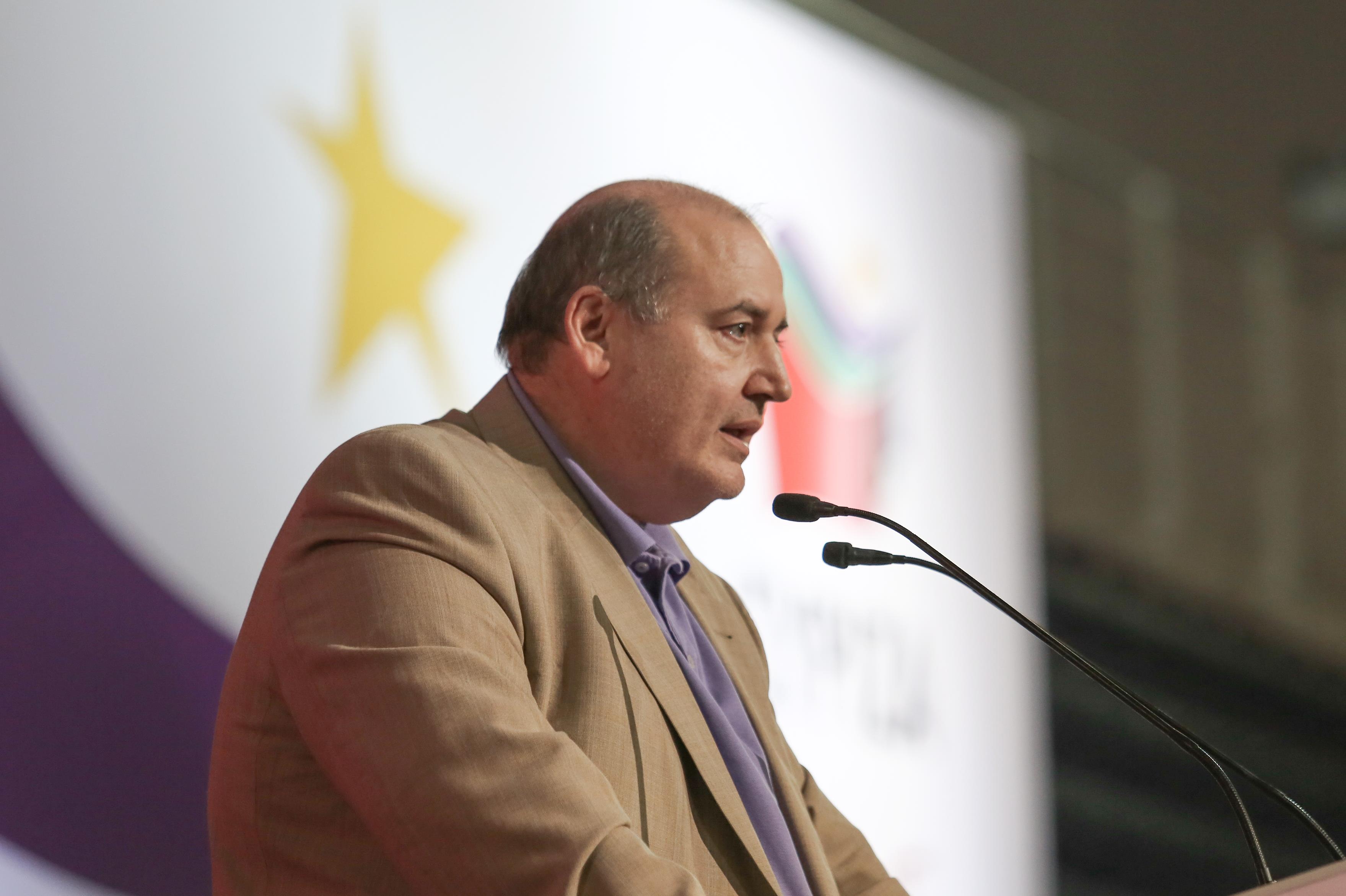 Νέο «χτύπημα» Φίλη για πλειστηριασμούς και πλεονάσματα