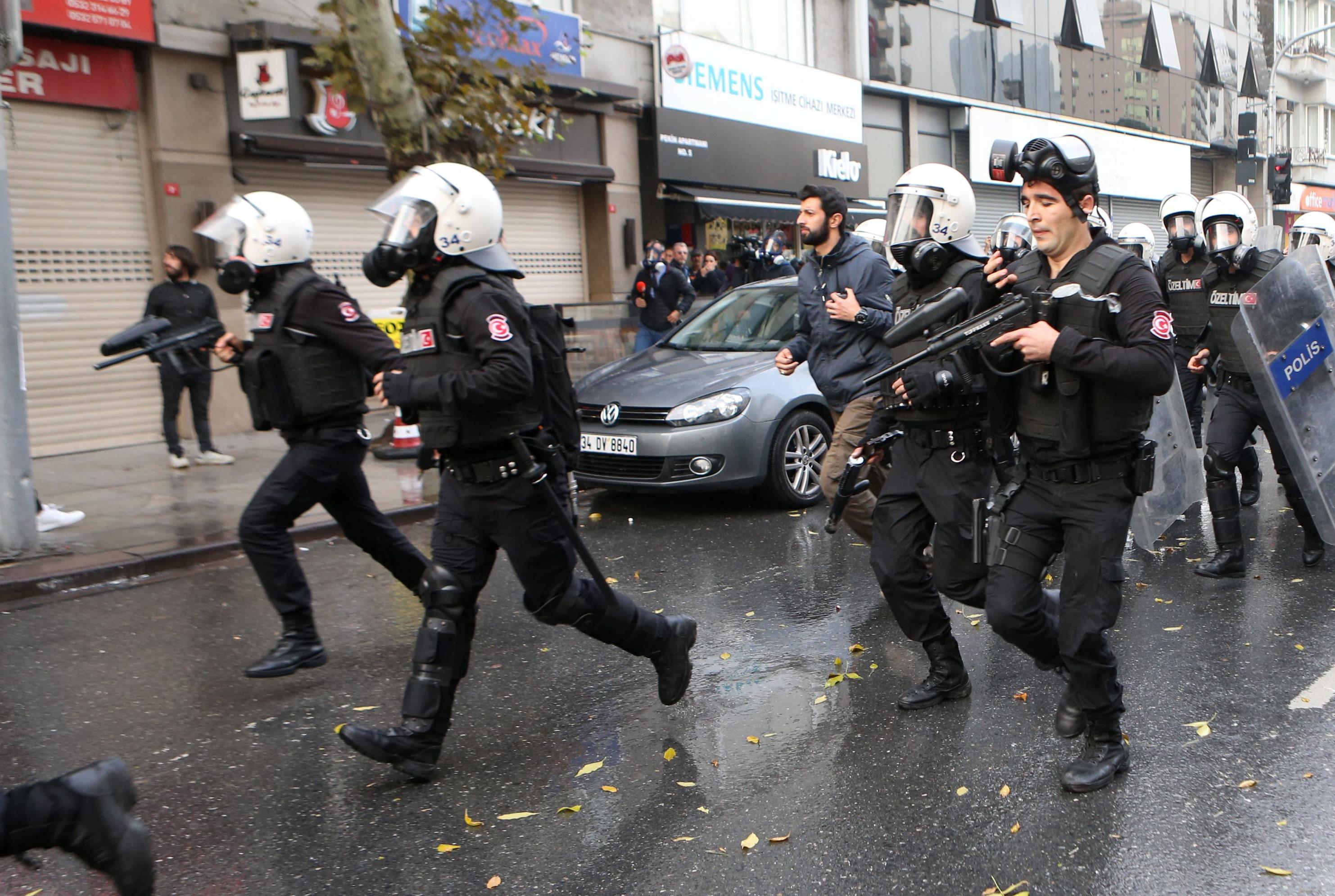 Tουρκία: Οι φυλακισμένοι δημοσιογράφοι πρέπει να απελευθερωθούν