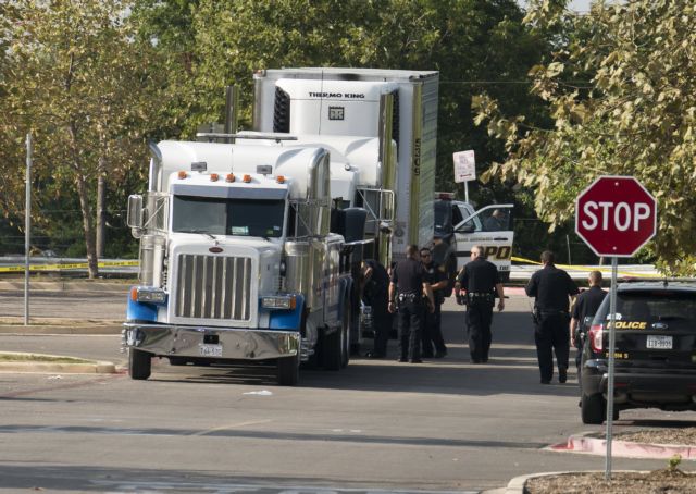 ΗΠΑ: Φορτηγό έπεσε σε πεζούς, τροχαίο και όχι τρομοκρατία
