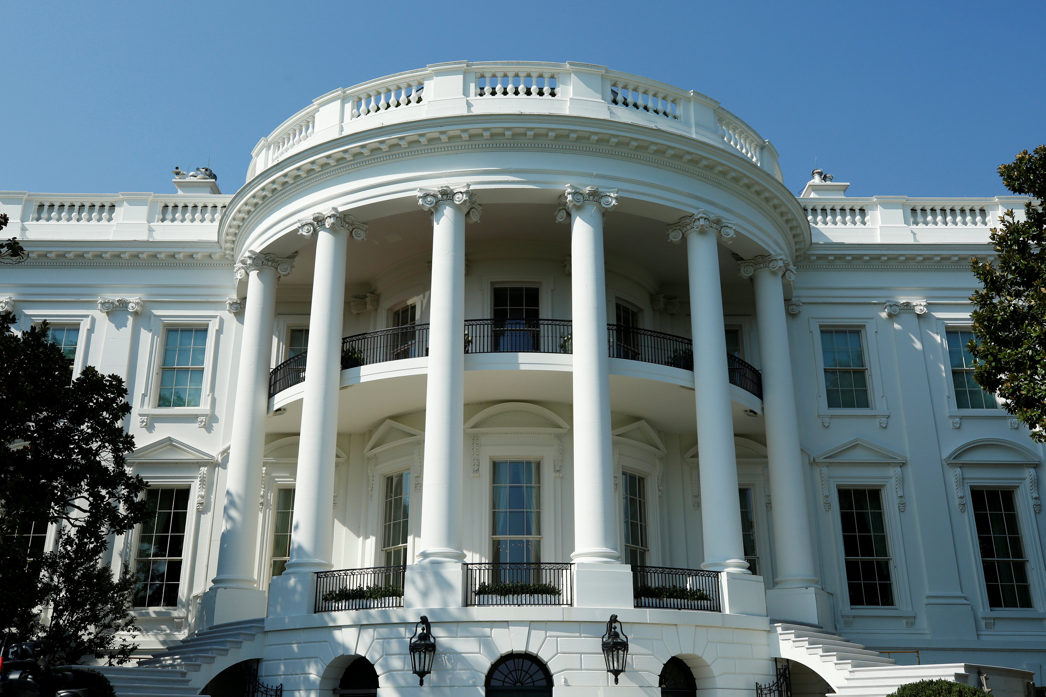 Aπαγόρευση κινητών τηλεφώνων στη Δυτική Πτέρυγα Λευκού Οίκου