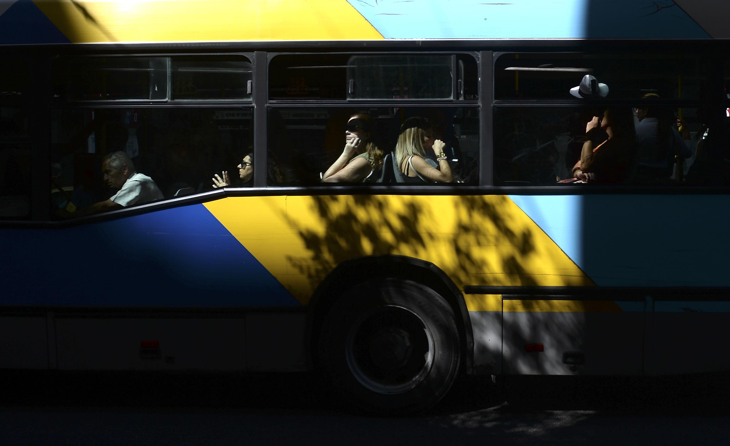 Επώδυνες αλλαγές για τους εργαζόμενους σε 14 ΔΕΚΟ
