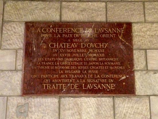 Αμφιβάλλω και αμφισβητώ