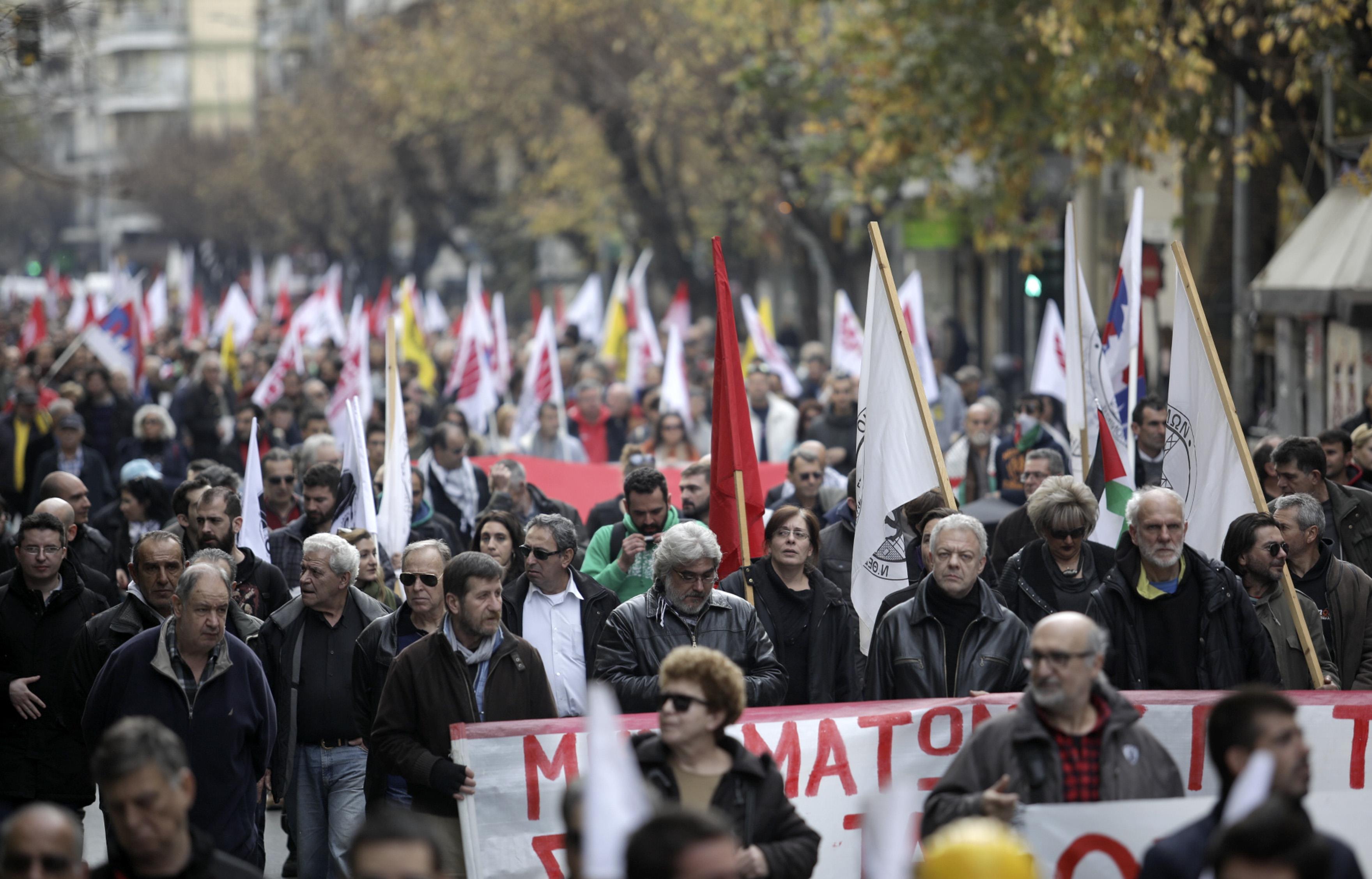«Πόλεμος» ΝΔ – ΣΥΡΙΖΑ για τις απεργίες