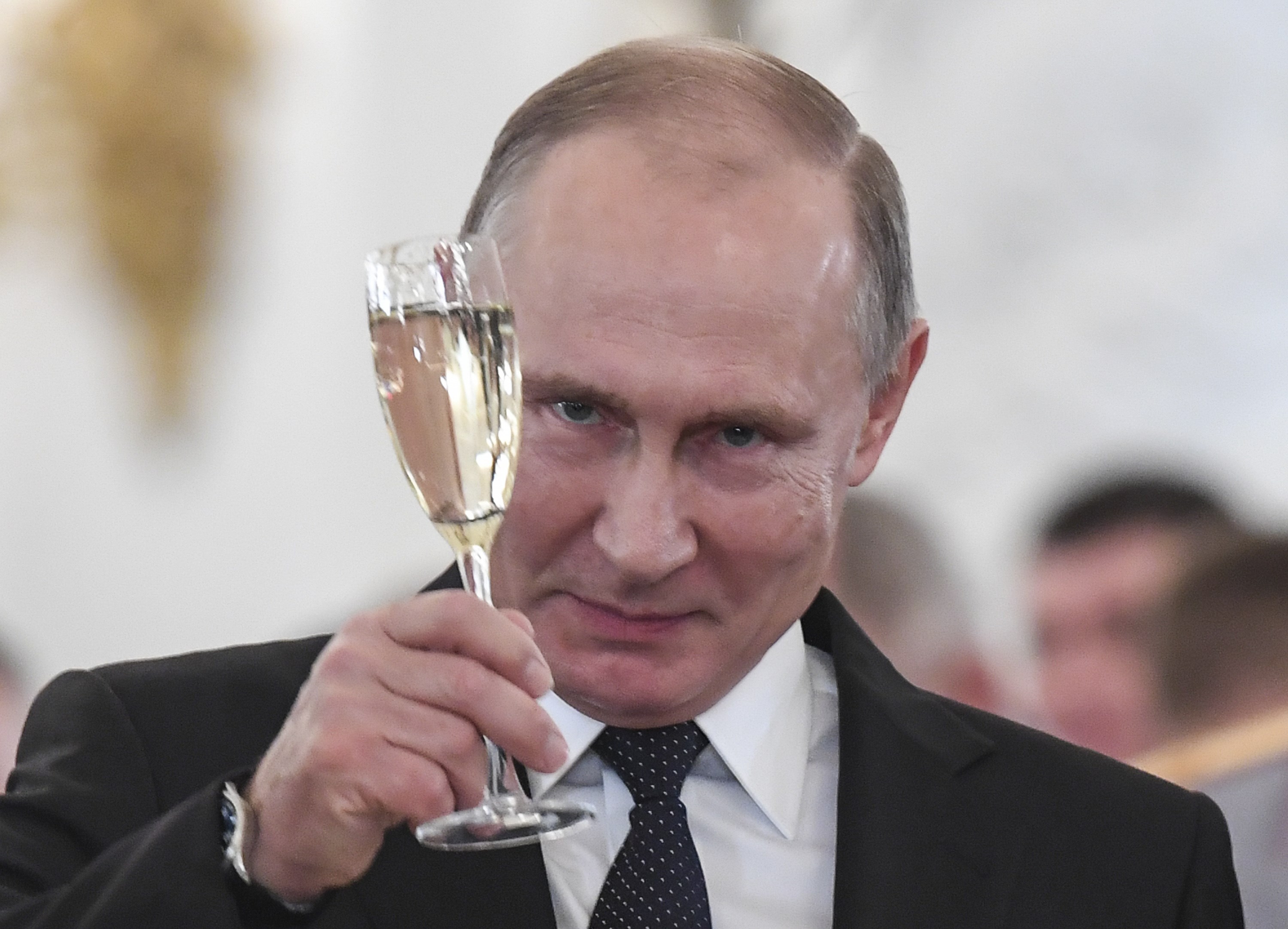 Ρωσία: 400 εκατομμύρια ρούβλια στον λογαριασμό Πούτιν