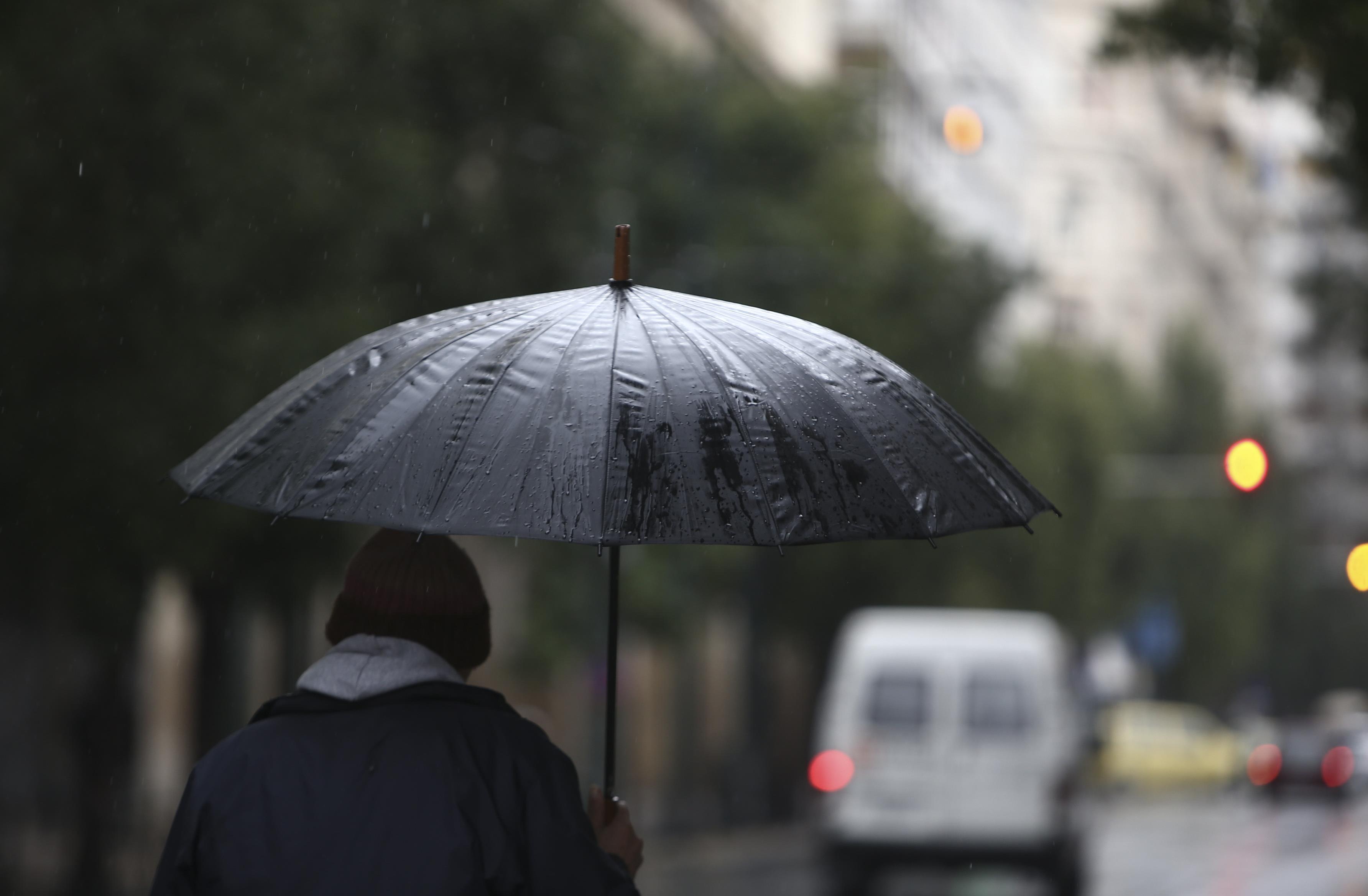 Κρύο, βροχές και καταιγίδες την Παρασκευή