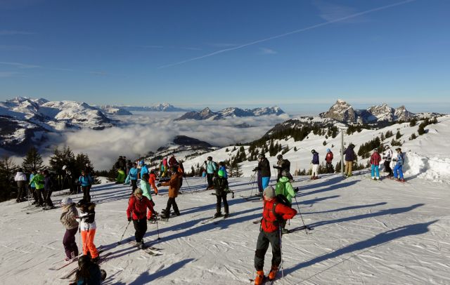 Ελβετία: 13.000 εκδρομείς αποκλεισμένοι σε χιονοδρομικό κέντρο