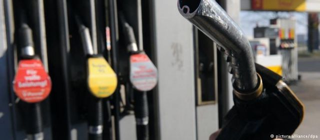 Οι αυξήσεις στα καύσιμα στις πλάτες των καταναλωτών