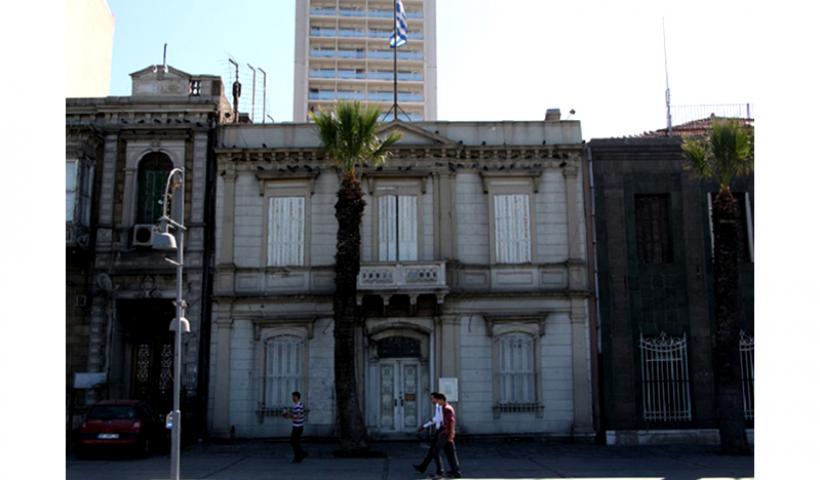 Απόπειρα εμπρησμού του ελληνικού προξενείου στη Σμύρνη