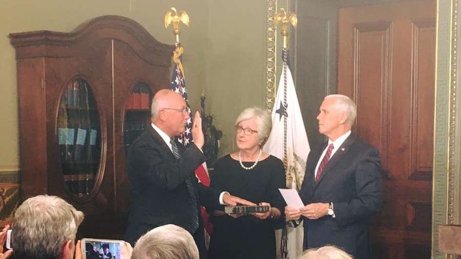 Ολλανδία: Σάλος από δήλωση του αμερικανού πρέσβη για μουσουλμάνους [Βίντεο]