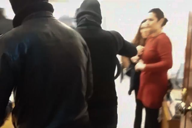 Συμβολαιογράφοι: Οι Αρχές να επιτελέσουν την αποστολή τους