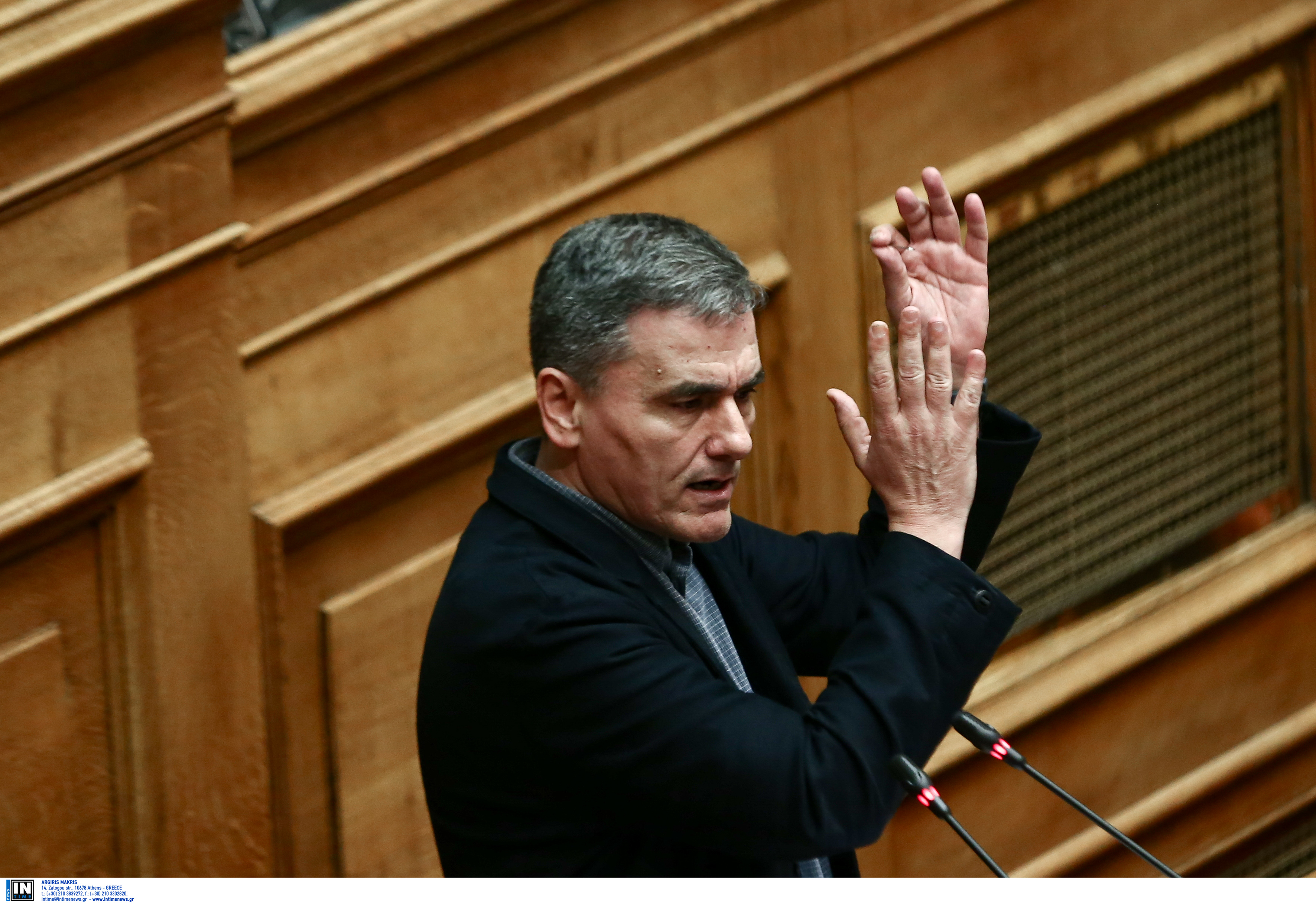 Greece to devise own post-bailout programme, dismisses credit line