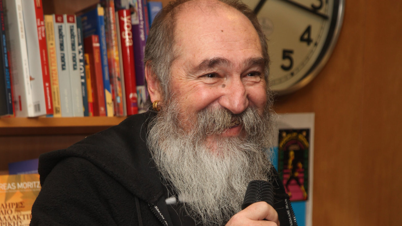 Θρήνος για τον χαμό του Τζίμη Πανούση