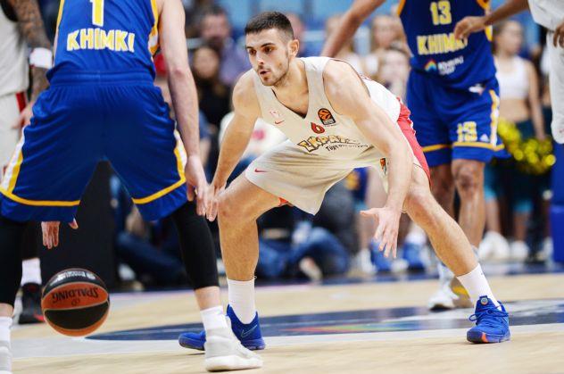 Κάκωση στο αριστερό πόδι ο Παπαπέτρου