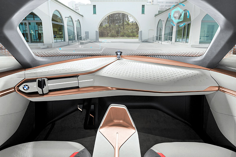 Εντός του 2018 η πρεμιέρα του ηλεκτρικού BMW iNEXT SUV Concept