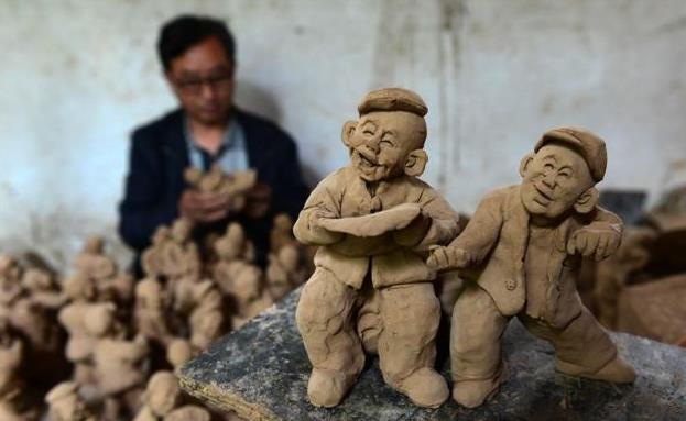 Κίνα: Η γλυπτική από πηλό αναβιώνει χάρη στον Γιουμίνγκ