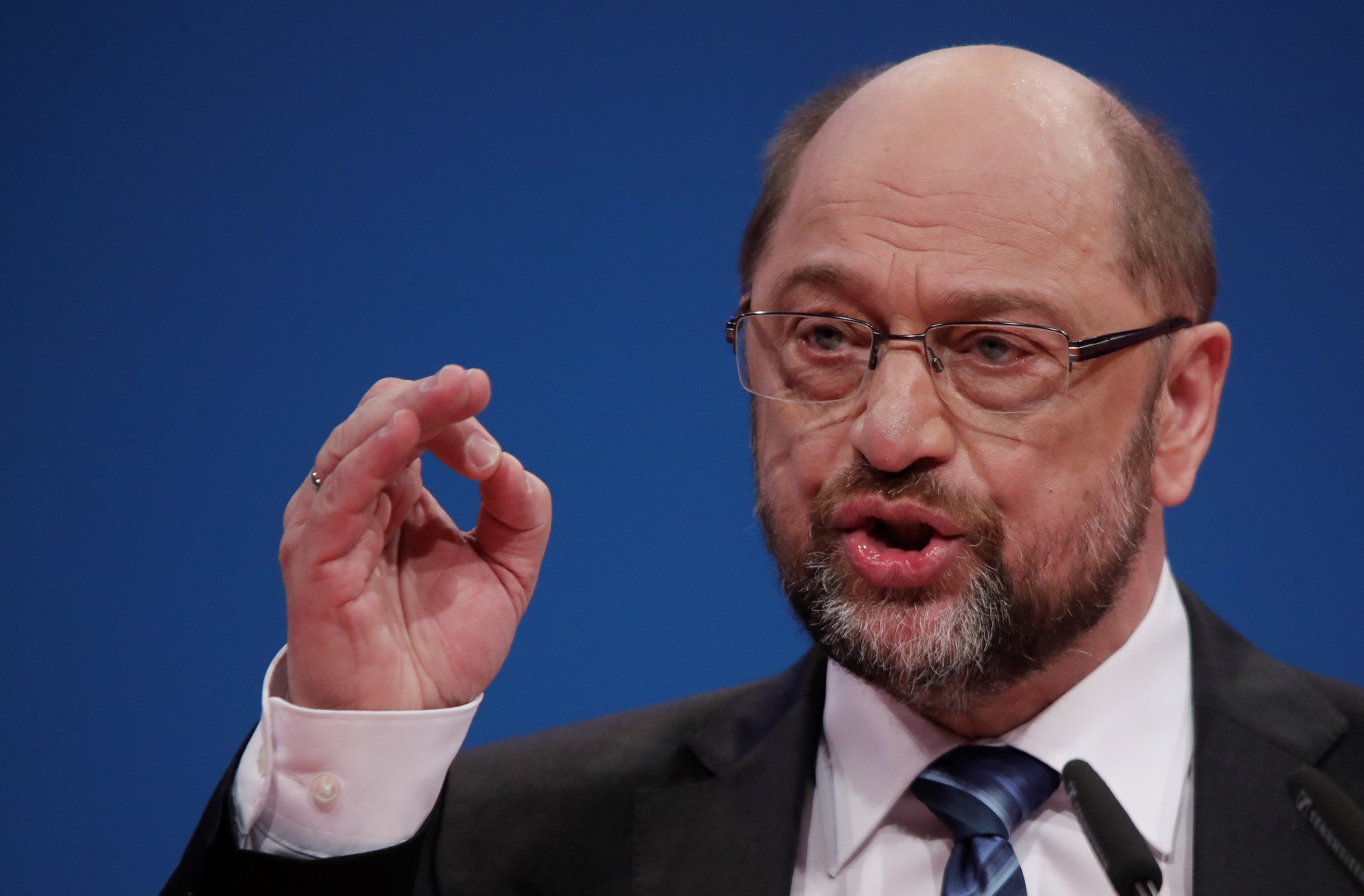 Σουλτς: Θα συμβιβαστούμε, αλλά να μετακινηθούν και οι συντηρητικοί