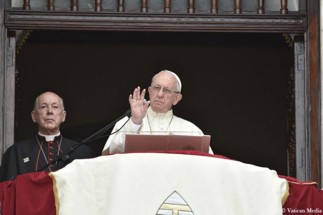 «Η πολιτική νοσεί» στη Λατινική Αμερική, δήλωσε ο Πάπας Φραγκίσκος
