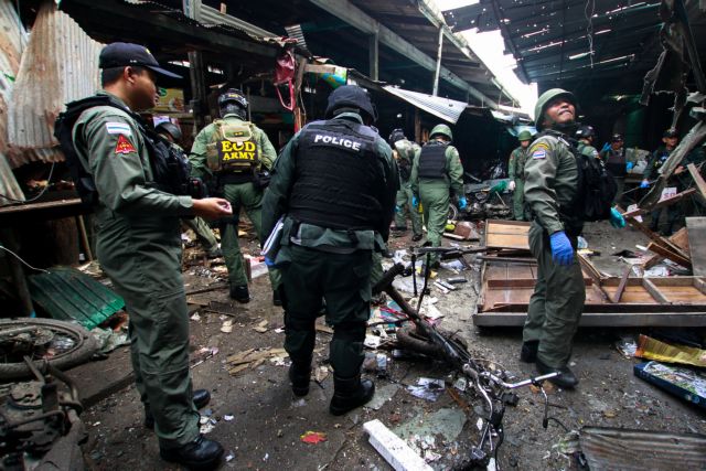 Ταϊλάνδη: Τρεις νεκροί σε έκρηξη βόμβας σε αγορά