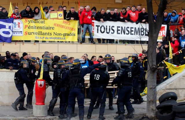 Βέλγιο: Εντάσεις για το νομοσχέδιο που επιτρέπει κατ' οίκον έφοδο των Αρχών