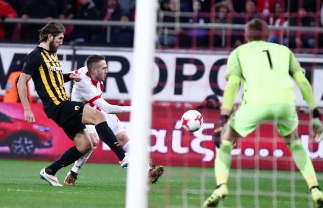 Καλύτερος ο Ολυμπιακός αλλά η ΑΕΚ πήρε το 0-0 στο «Γ.Καραϊσκάκης»