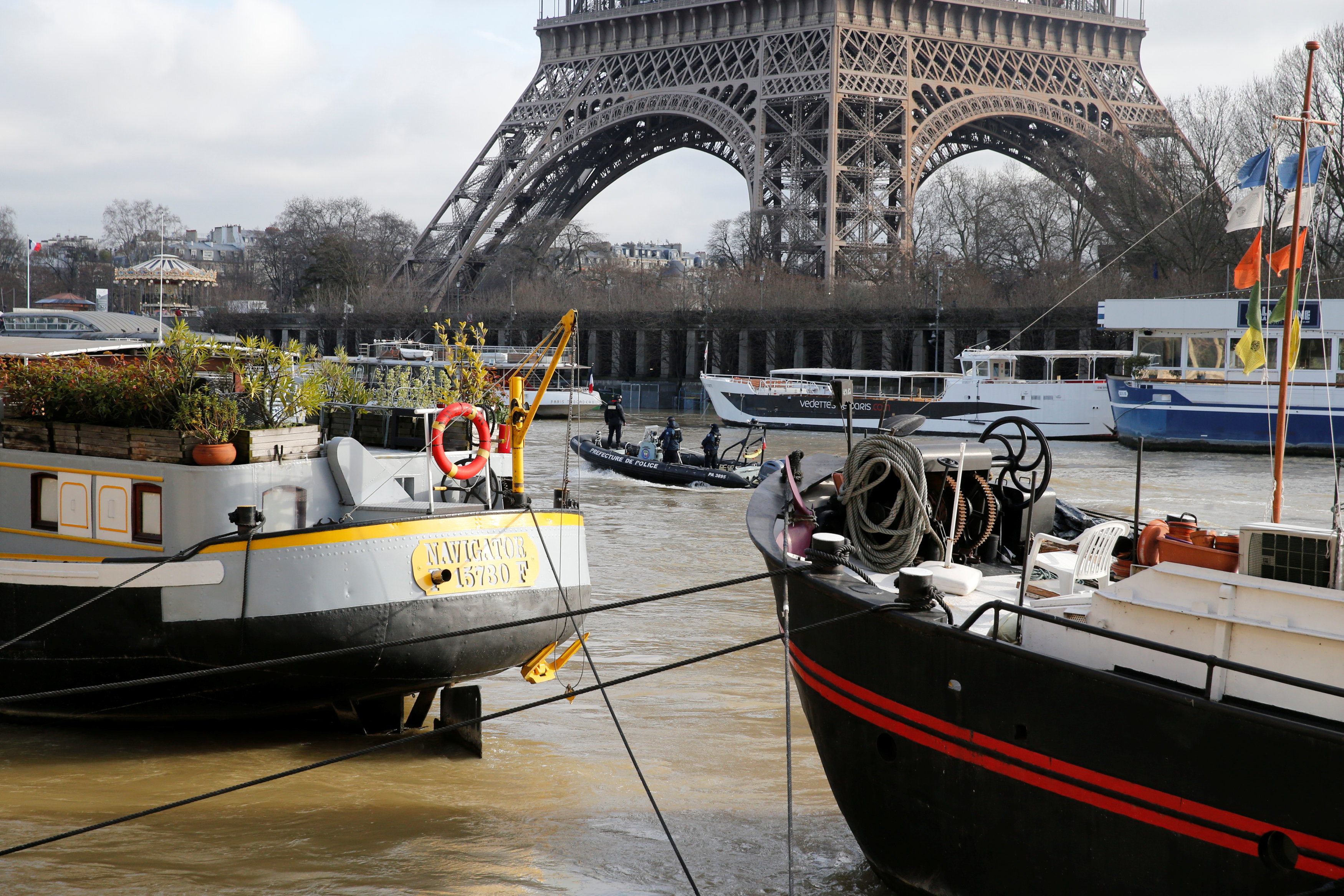Γαλλία: Για τον κίνδυνο πλημμυρών προετοιμάζεται το Παρίσι