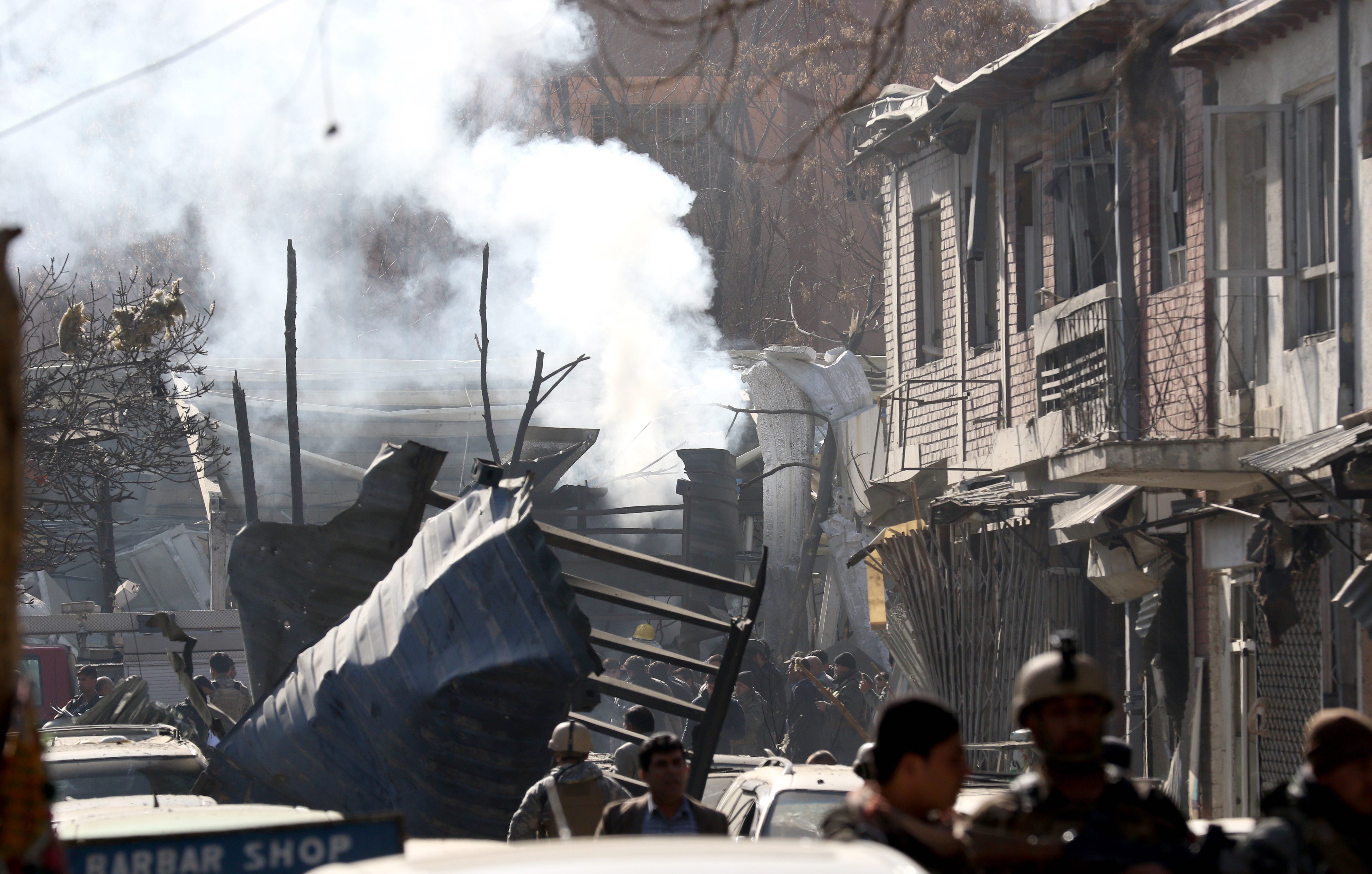Αφγανιστάν: 95 νεκροί από ισχυρή έκρηξη στην Καμπούλ [Εικόνες]